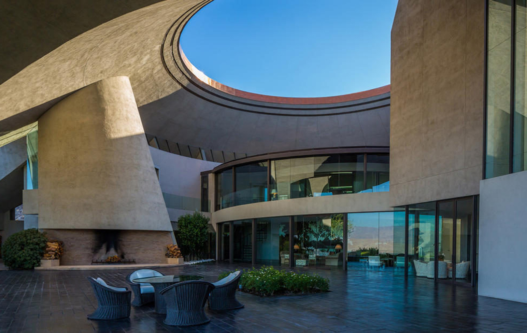 Bob Hope's Palm Springs home designed by architect John Lautner