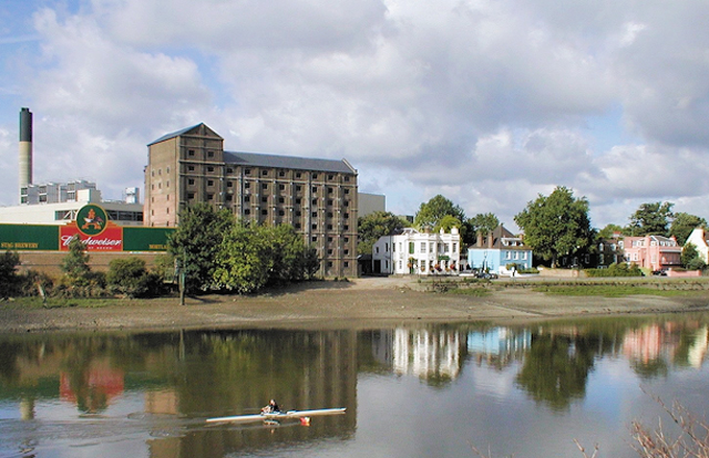 Mortlake-riverside-and-Stag-brewery