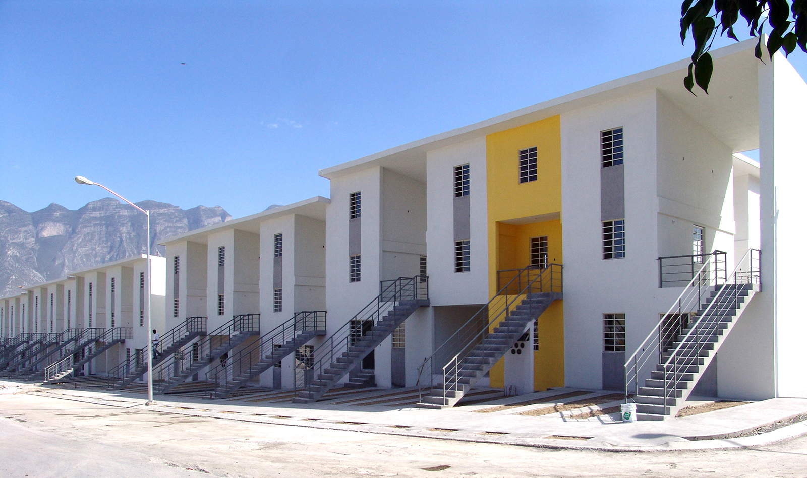 Alejandro Aravena Monterrey Housing
