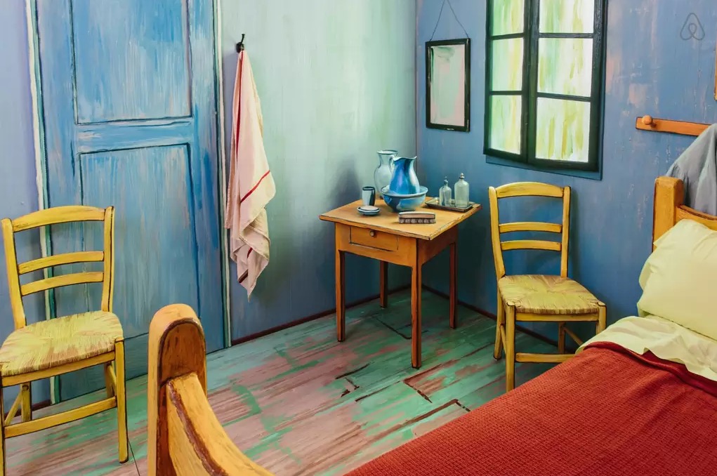 Van Gogh airbnb bedroom 3