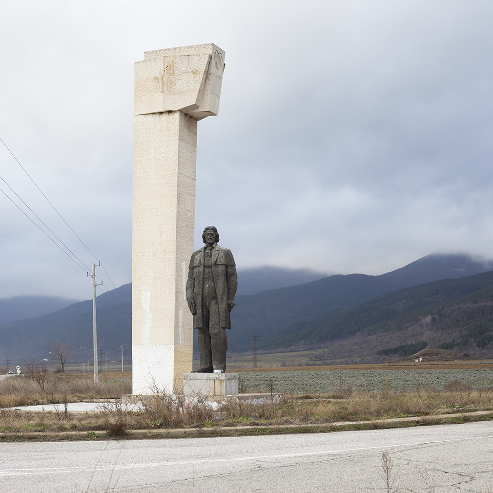 A roadside monument between Kran and Buzludzha 