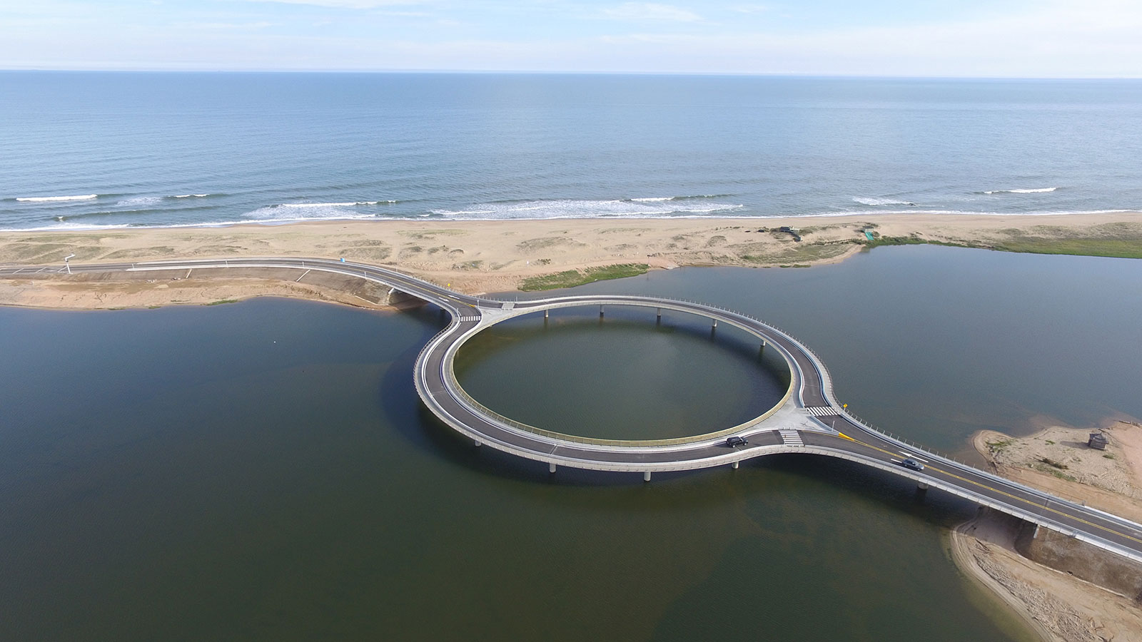 Laguna Garzón Bridge, Uruguay, designed by Rafael Viñoly 
