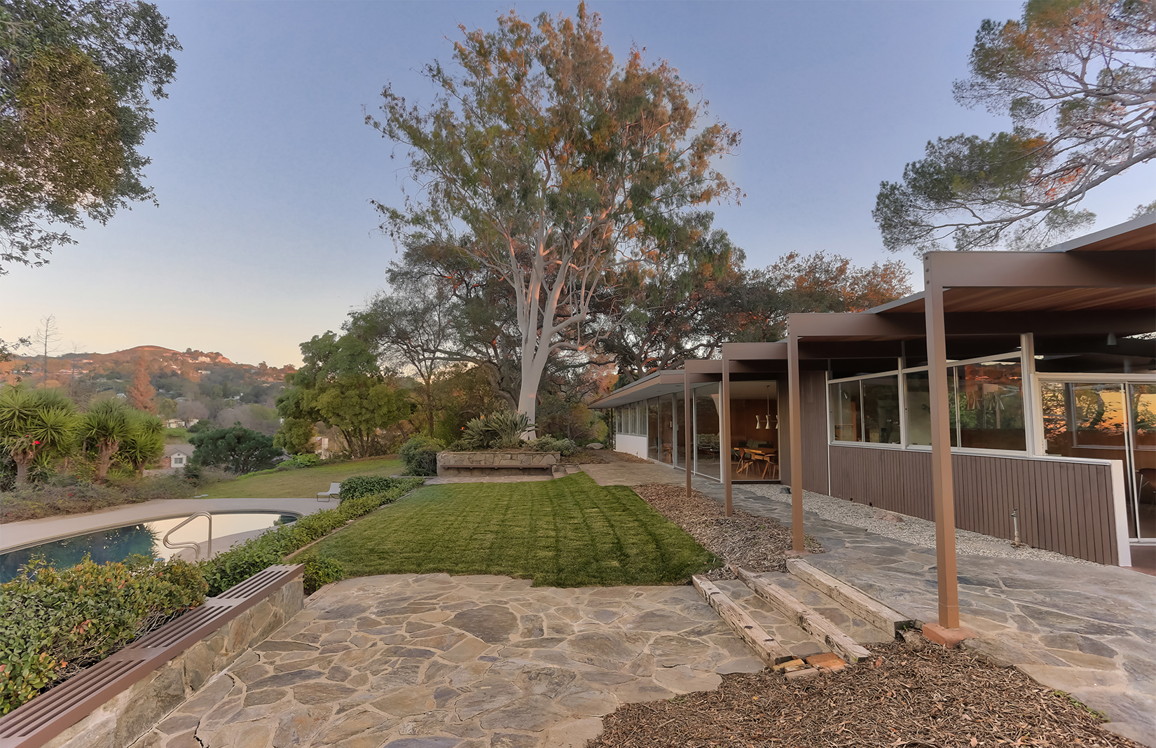 JM Roberts Residence at 621 Wrede Way by Richard Neutra