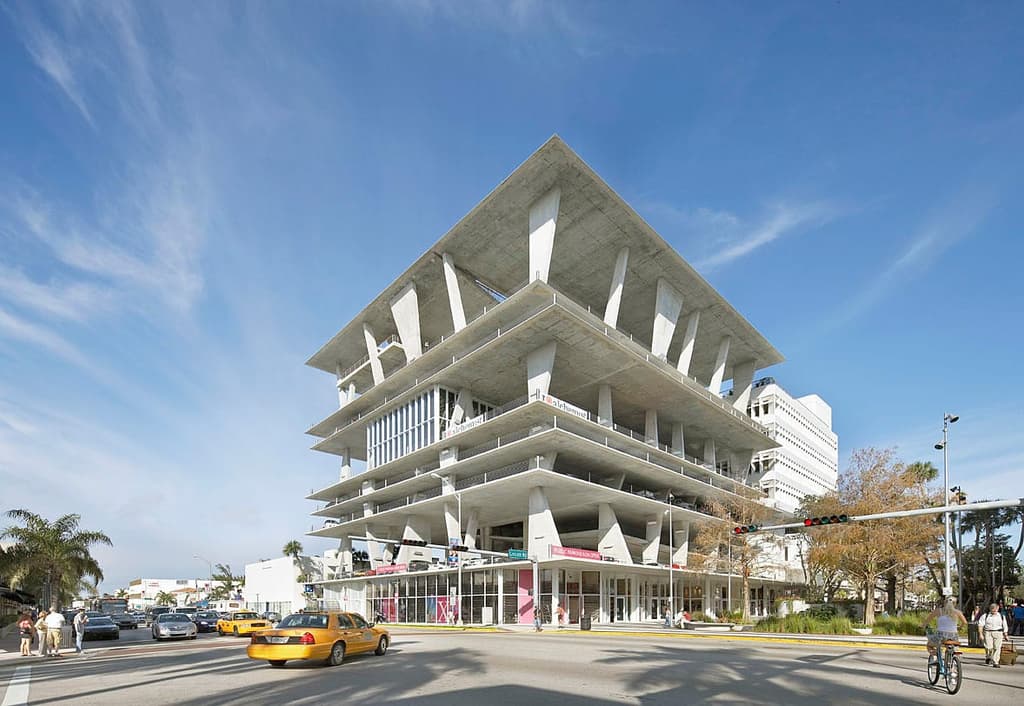 1111 Lincoln Road exterior