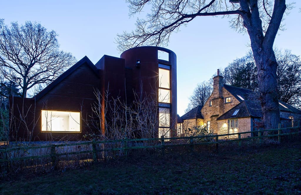 How Chris Dyson Architects turned a gasworks into a live/work space for a writer
