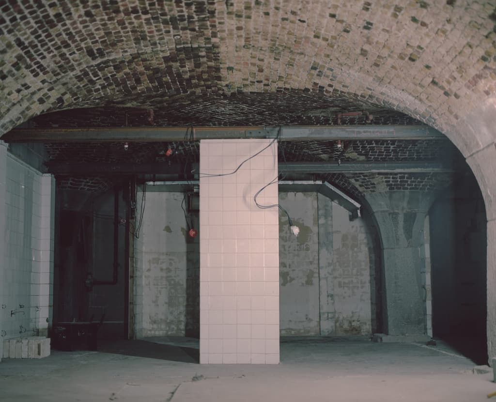 Breeze blocks and brickwork inside Tobacco Dock vaults, The Spaces. Credit Jasper Fry