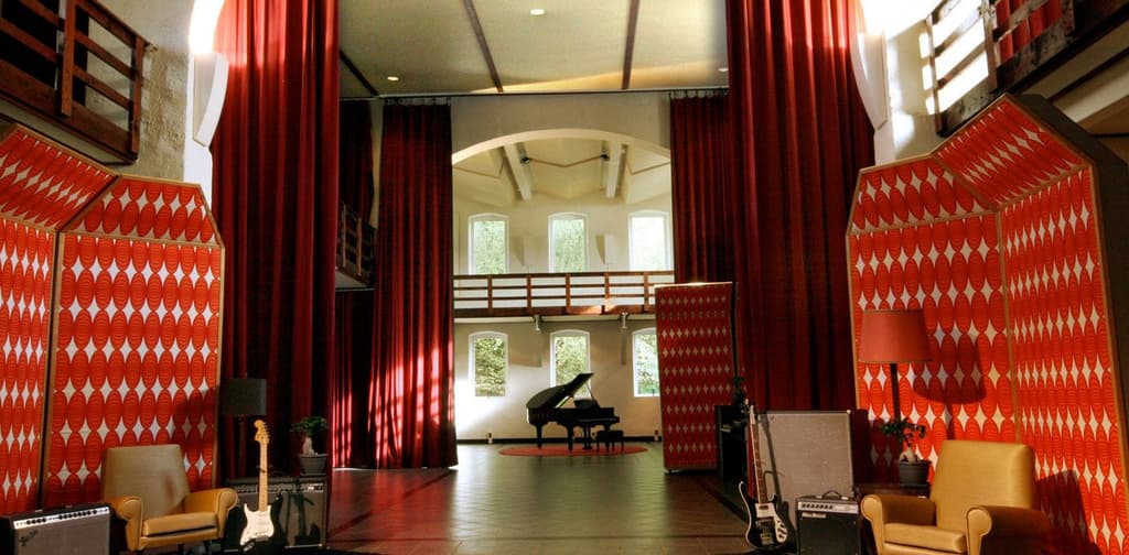 La Chapelle Hall. Courtesy of the studio