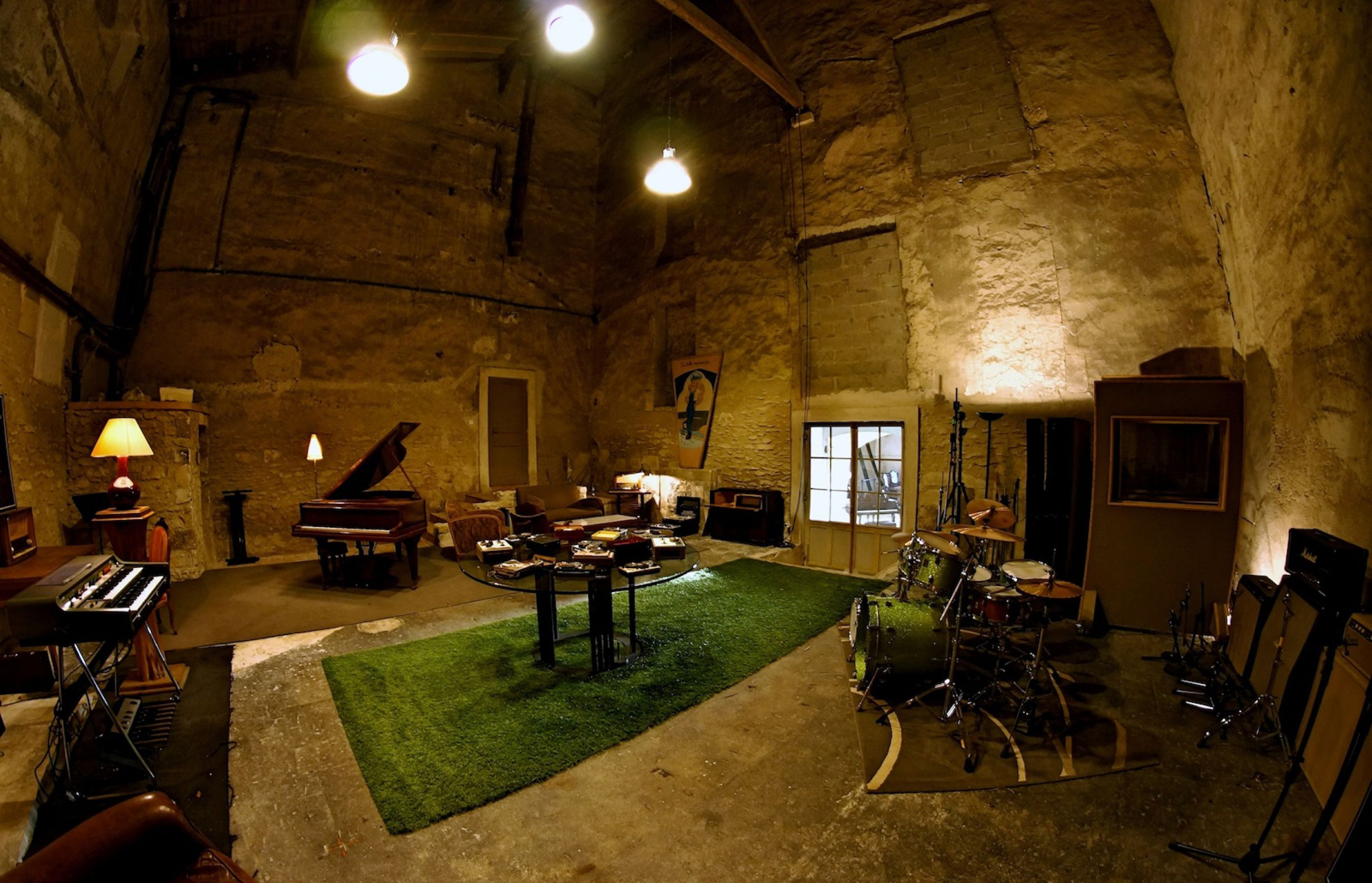 Image 2 of La Fabrique recording studio. Courtesy of the studio