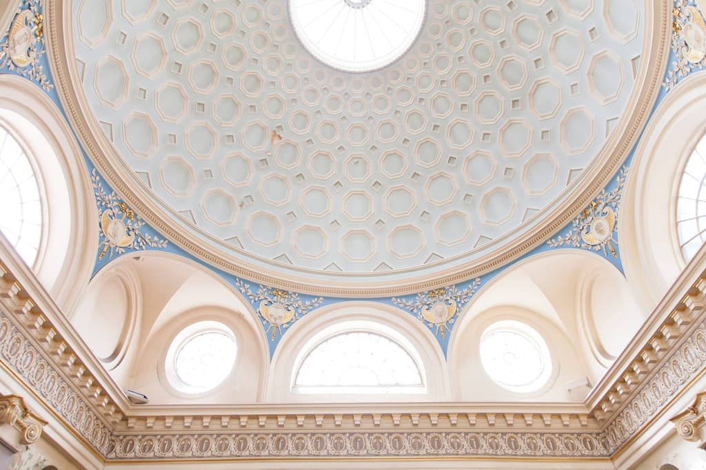 Old-Sessions-House-x-The-Spaces-by-Emli-Bendixen_The great dome