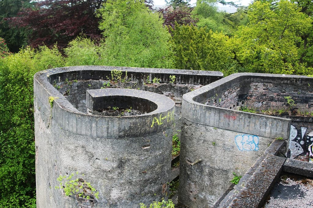 St.-Peter's-Seminary,-Cardross.-Architects-Gillespie,-Kidd-&-Coia,-1966.-Photography--Trevor-Patt.-Exterior-and-surrounds