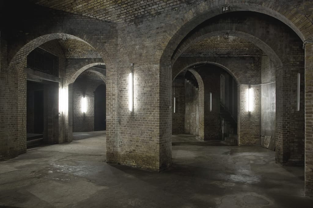 Heiko-Wommelsdorf-Klanglumineszenz-Singuhr-Hoergalerie-Berlin