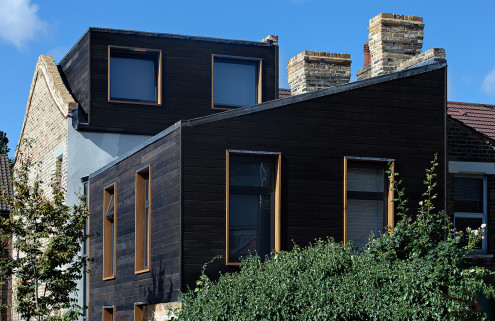 Chris Dyson Architects add a Japanese touch to Victorian house in Hackney