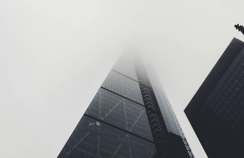 10 images of fog-cloaked London