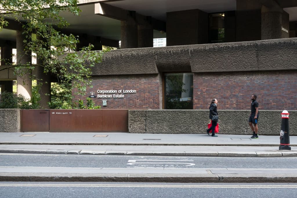 Barbican Estate Office conversion home 16