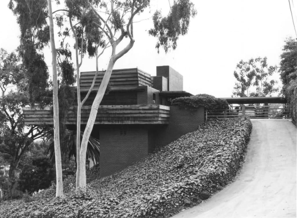 Frank Lloyd Wright's George D Sturges house