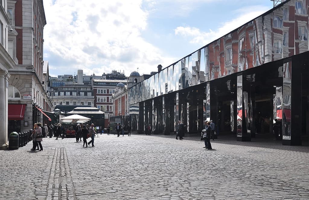 Covent Garden mirrors Reflect London