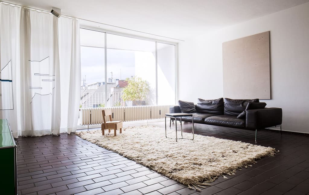 Daniel-Hug-Apartment-01