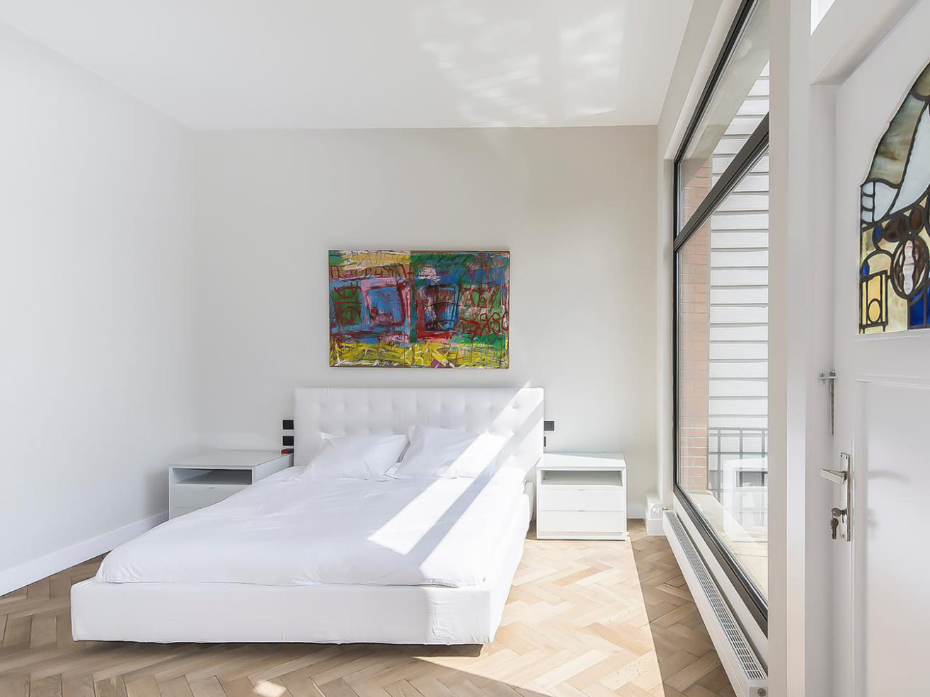 Own a restored Art Deco home in Brussels