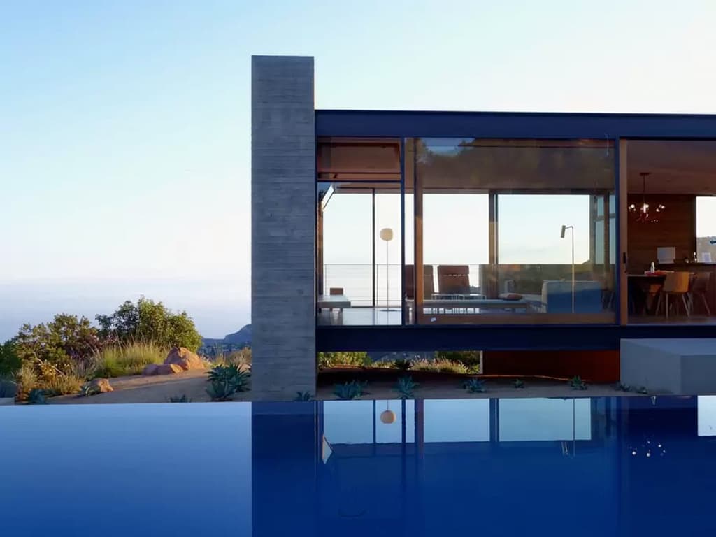 Saddle Peak holiday rental pool