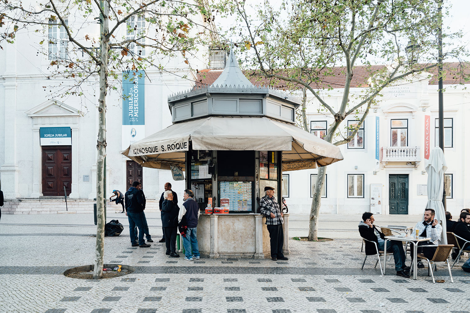 Lisbon-kiosks-richard-john-seymour-13