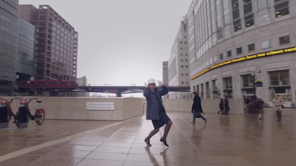 Roisin Murphy's 'Ten Miles High' video