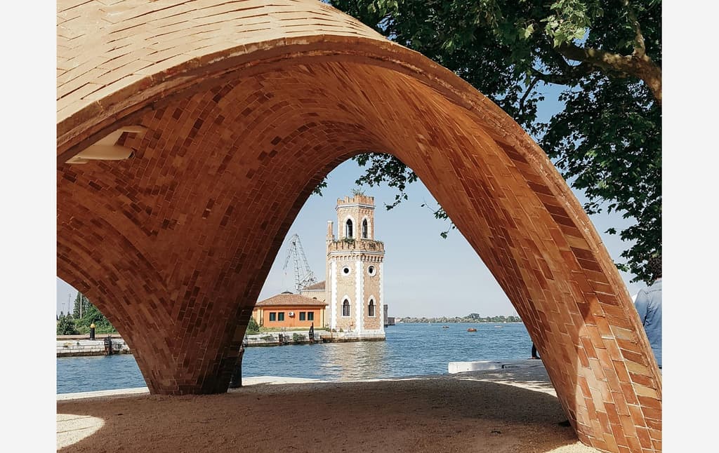 Venice-Biennale-norman-foster-droneport 2