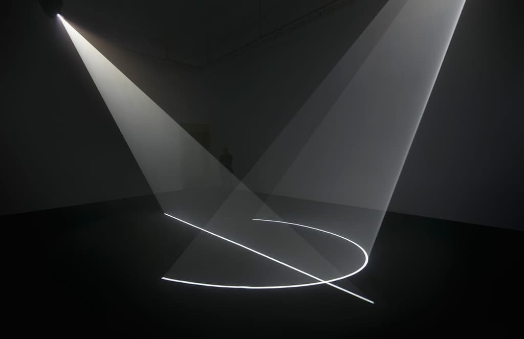 Anthony McCall sets Barcelona’s Fundació Gaspar aglow