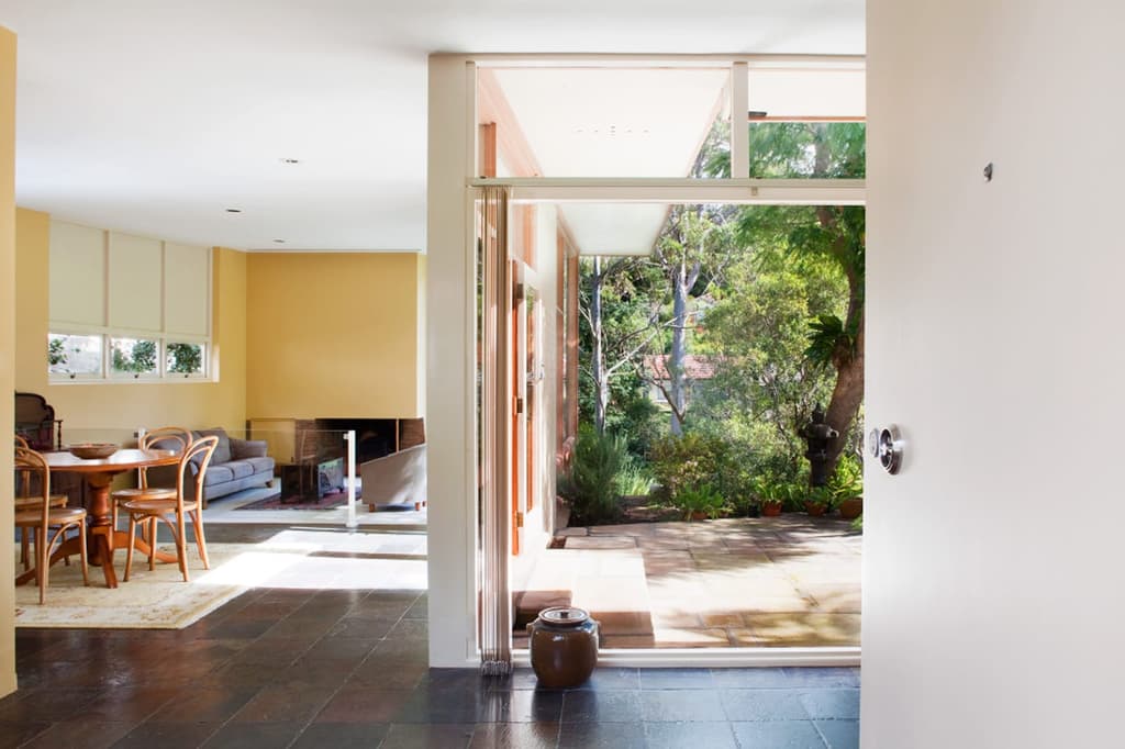 Bullock House (1954) in Killara, via Modern House