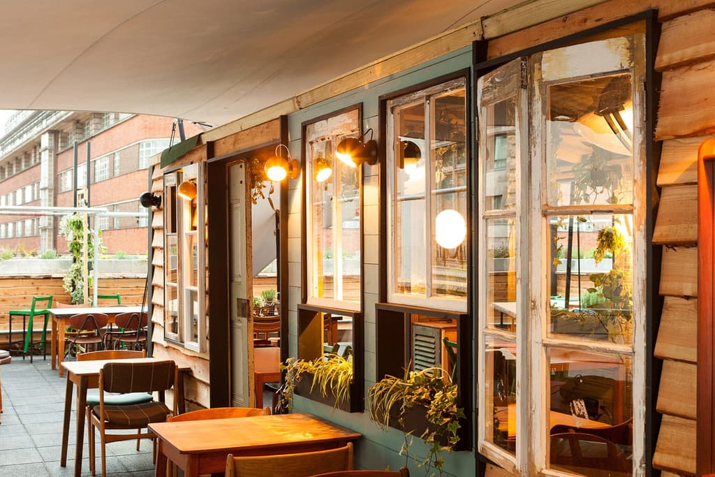 Rooftop bars in London: Sisu
