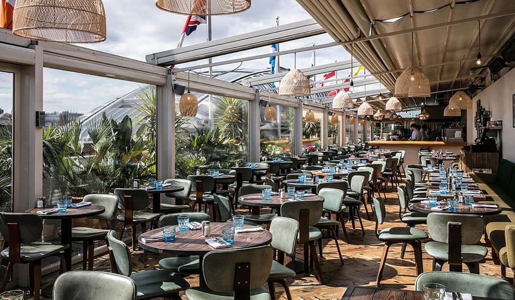 Rooftop bars in London: The Roof Deck Restaurant and Bar