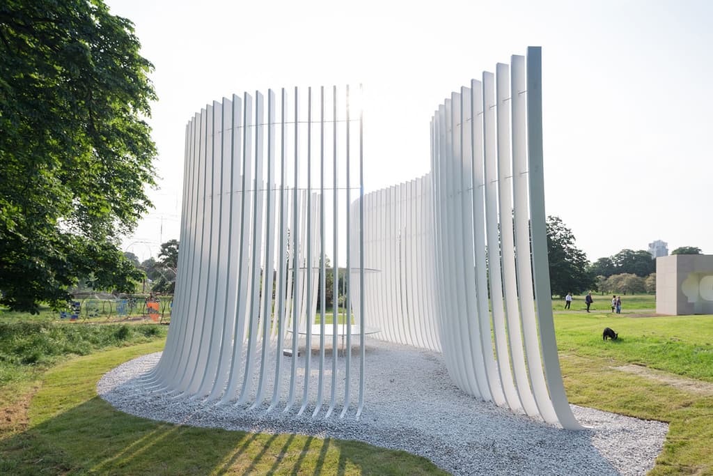 Serpentine-summer-house-Asif-Khan