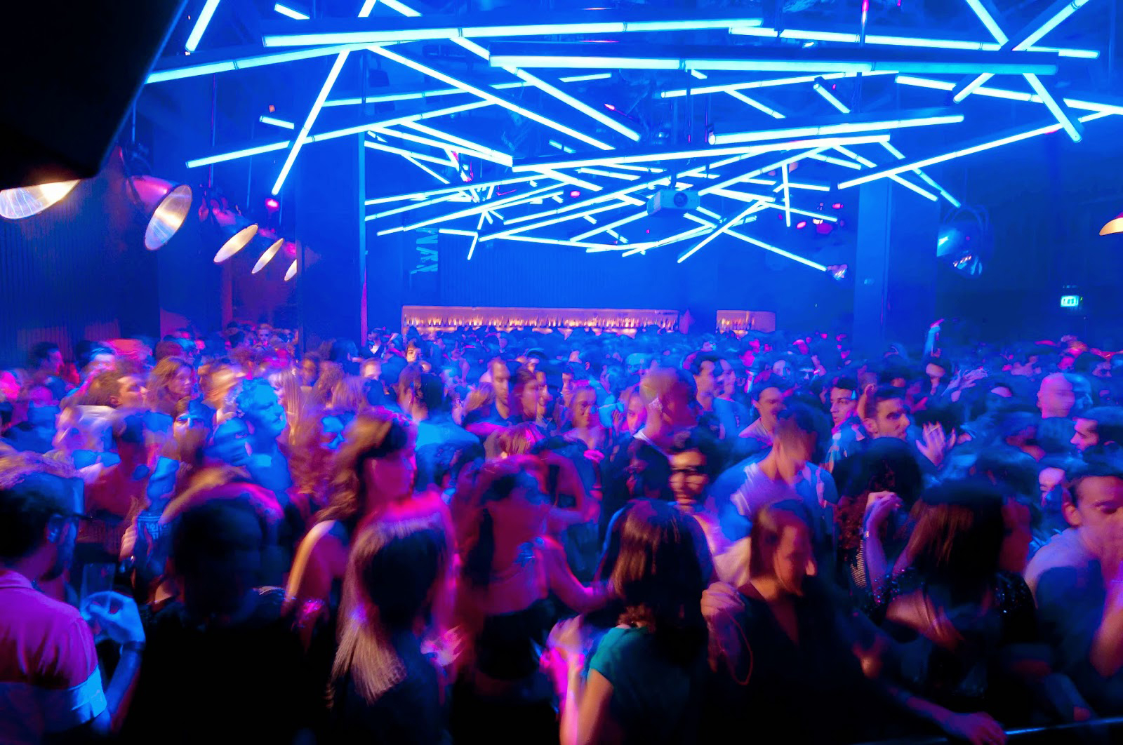 7 awesome nightclubs around the world
