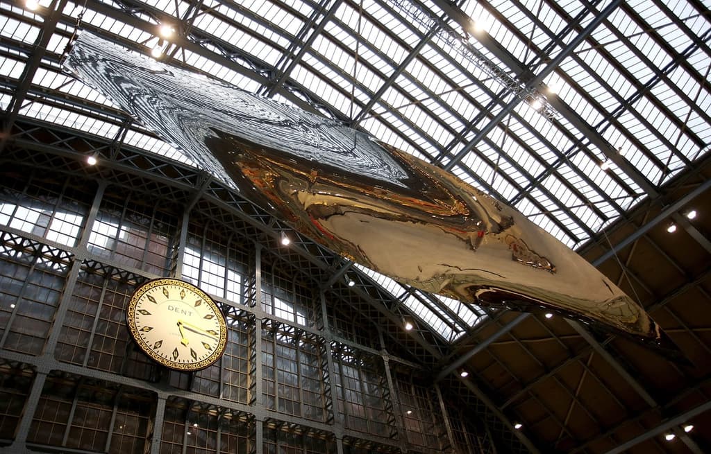 Ron Arad terrace wires at St Pancras International