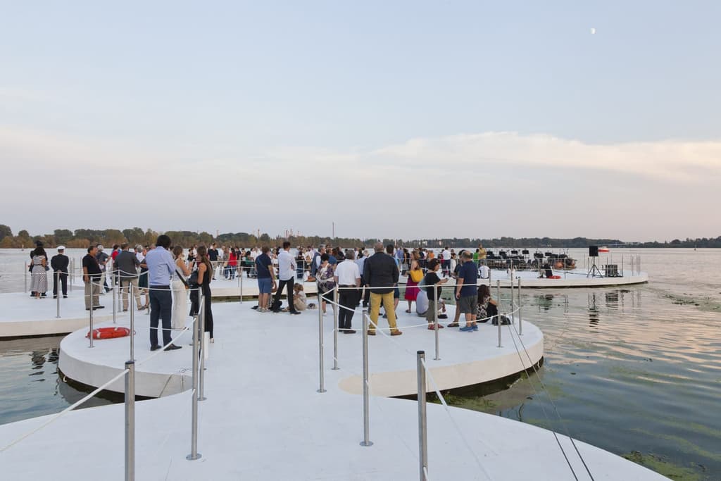 Arcipelago di Ocno in Mantua by Space Caviar
