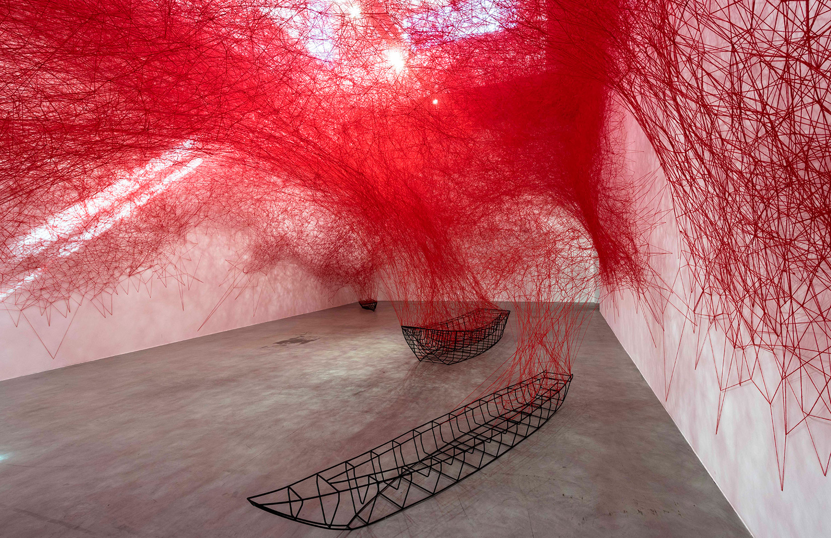 Chiharu Shiota, Uncertain Journey, 2016. Installation view, courtesy of the artist and Blain|Southern. Photography: Christian Glaeser