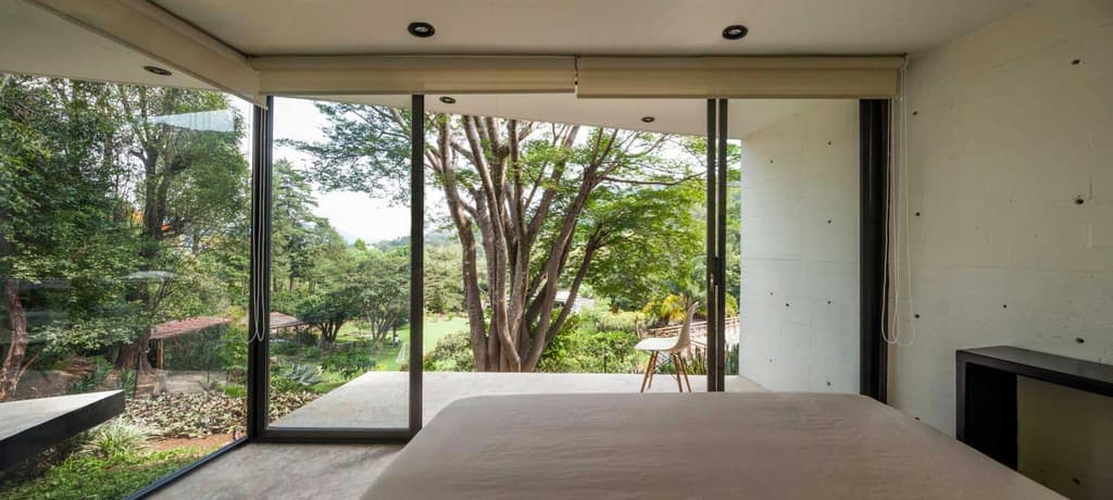 LMM Bungalow Cadaval and sola morales