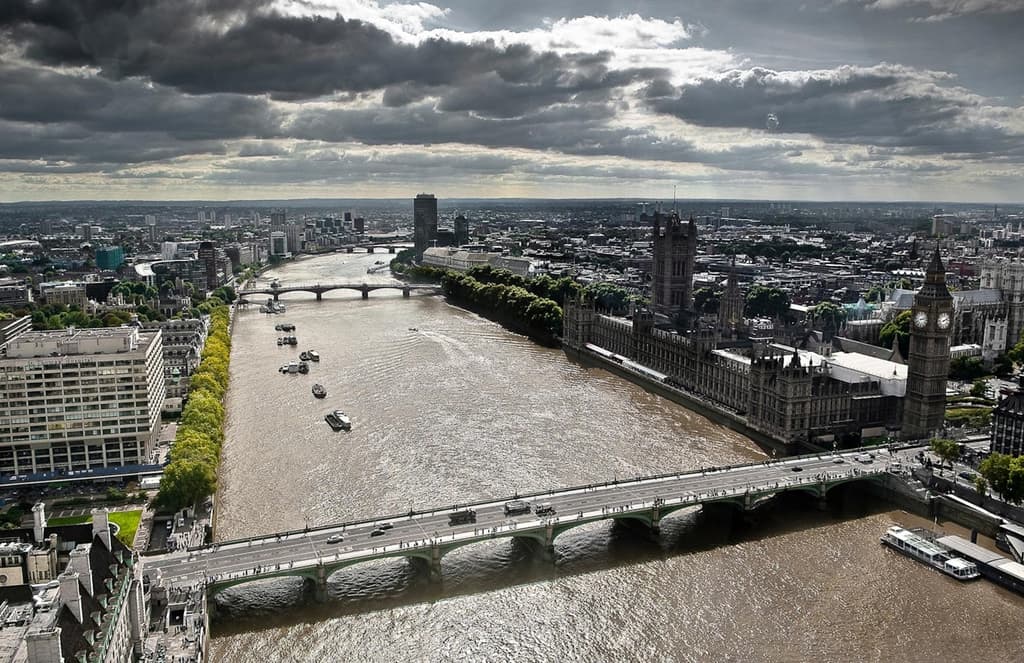 Top artists and architects vie to light up London’s River Thames