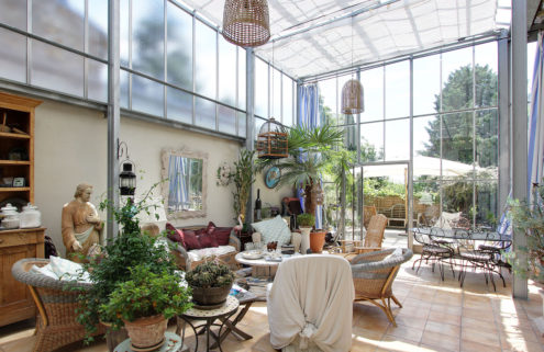 Live in a Parisian greenhouse for €990,000