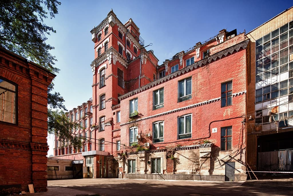 Pictured: Trehgornaya Manufactory, building #5. Photo: Anastasia Lebedeva Courtesy of the 5th Moscow International Biennale for Young Art press office