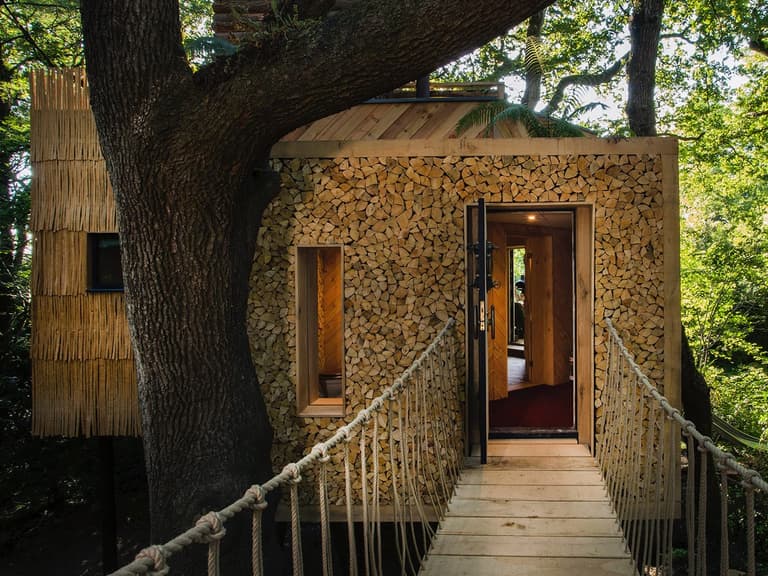 Treehouse Enterance 10 spectacular treehouses to stay in this summer - The Spaces