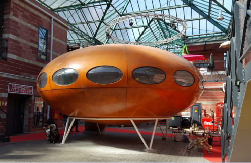 A UFO-shaped Futuro house by Matti Suuronen lands on the market for €130,000