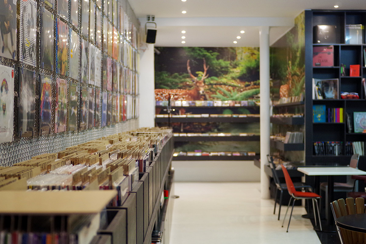 Walrus record store Paris