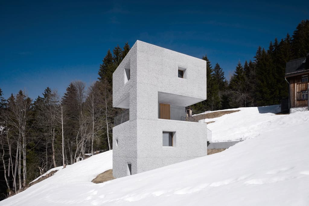 Chalet design: Mountain cabin designed by Marte.Marte