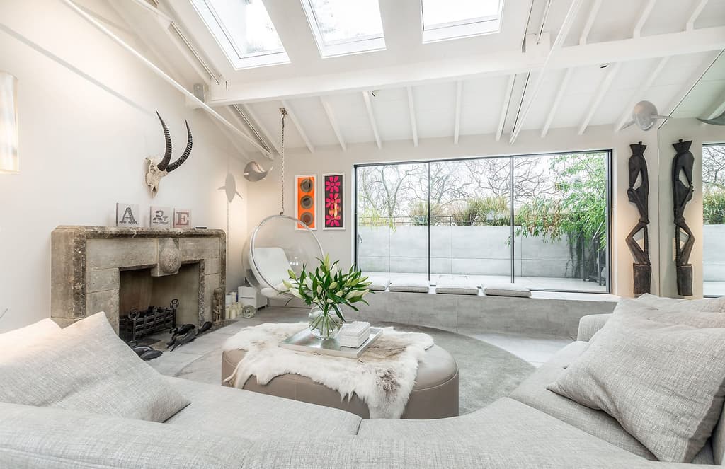 A light-filled London home with soaring ceilings is up for rent