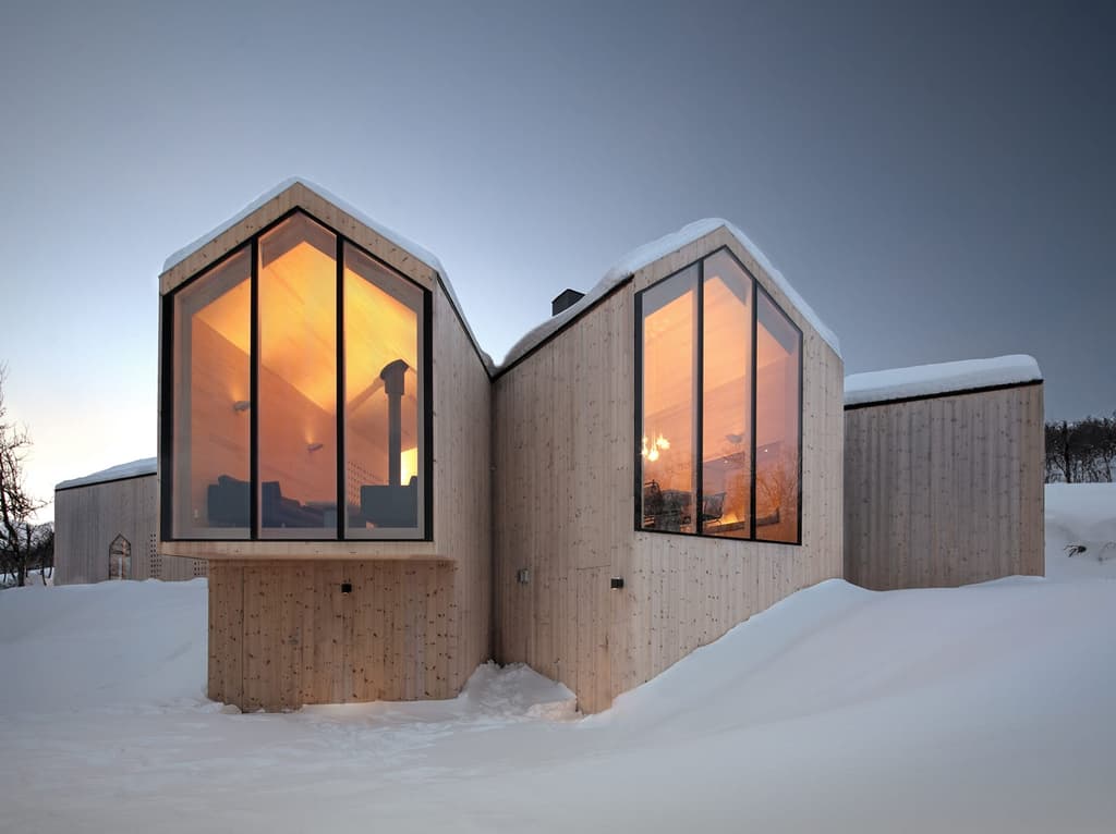 Split View Mountain Lodge