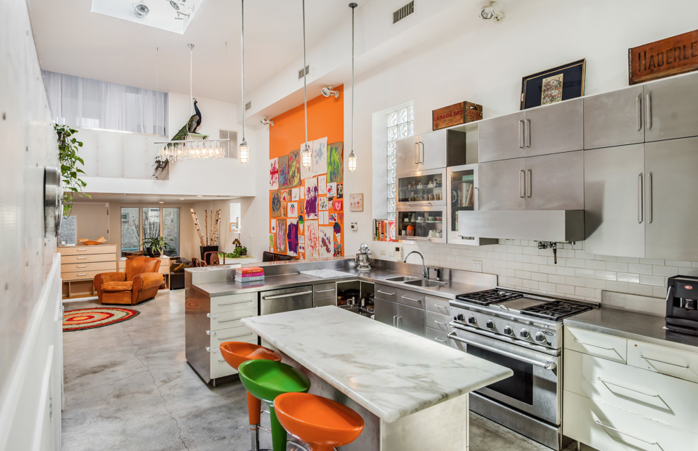 Hidden Brooklyn loft with soaring ceilings lists for $1.895m via Compass