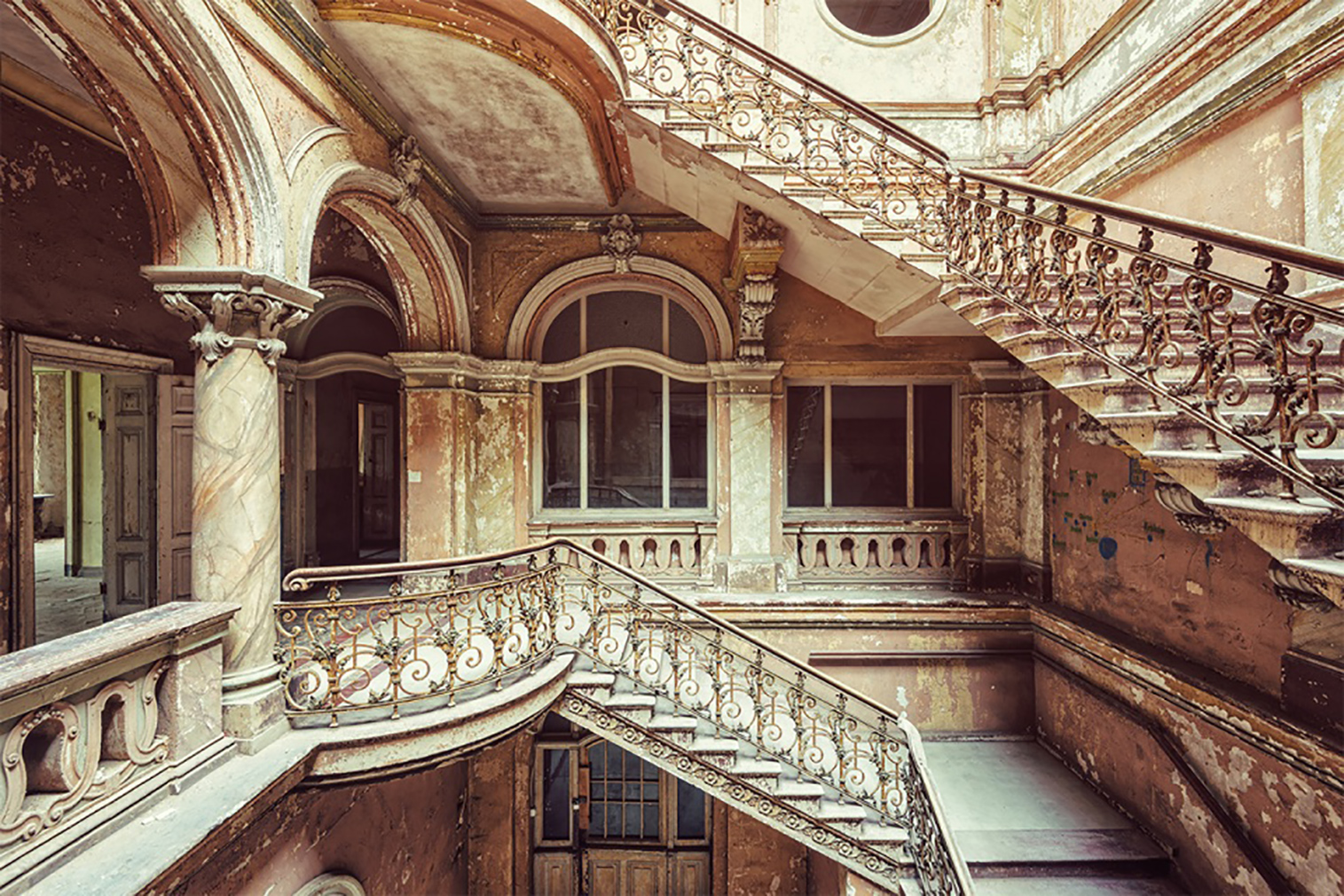 Gina Soden photographs Europe's decaying buildings