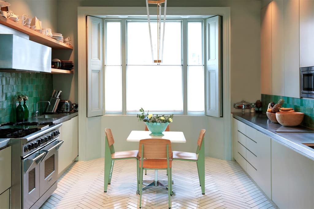 Interior designers using colour: Faye Toogood's design for Anna Singh