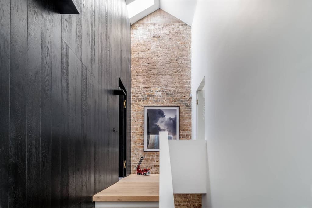 Sydney property by MCK Architects