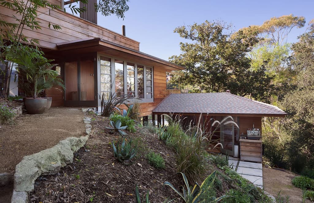 Modernist ‘treehouse’ by Harwell Hamilton Harris hits the market in LA for $1.895m